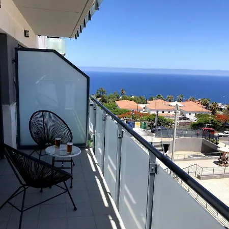 Couples In Rhino's Paradise Διαμέρισμα