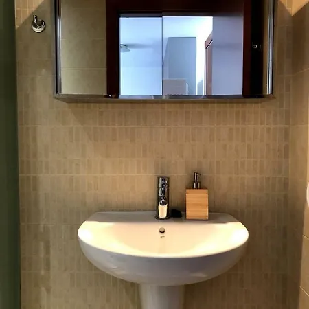 Couples In Rhino's Paradise Διαμέρισμα